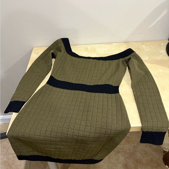 Balmain Off Shoulder Knit Dress Green - Picture 7 of 13